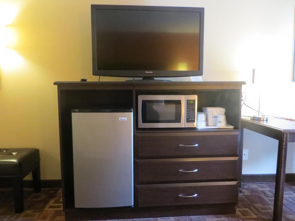 University Inn Austin North Екстериор снимка