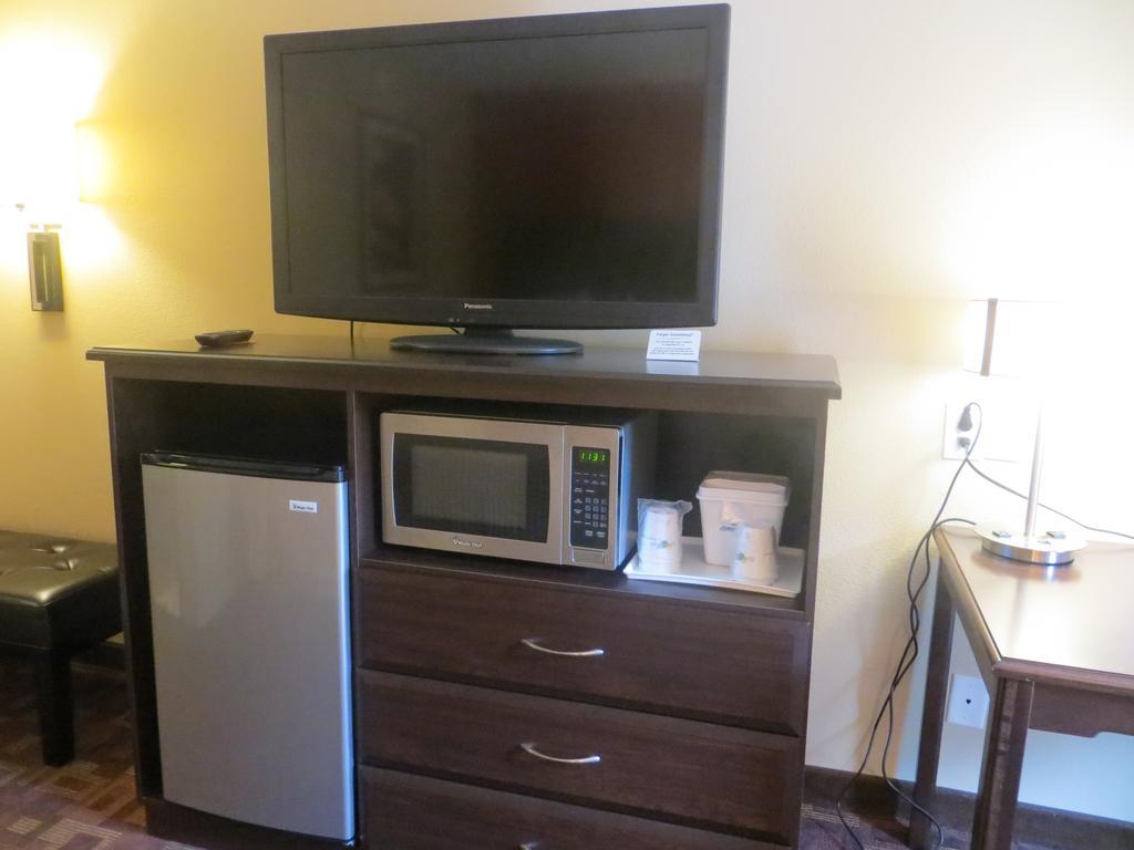 University Inn Austin North Екстериор снимка
