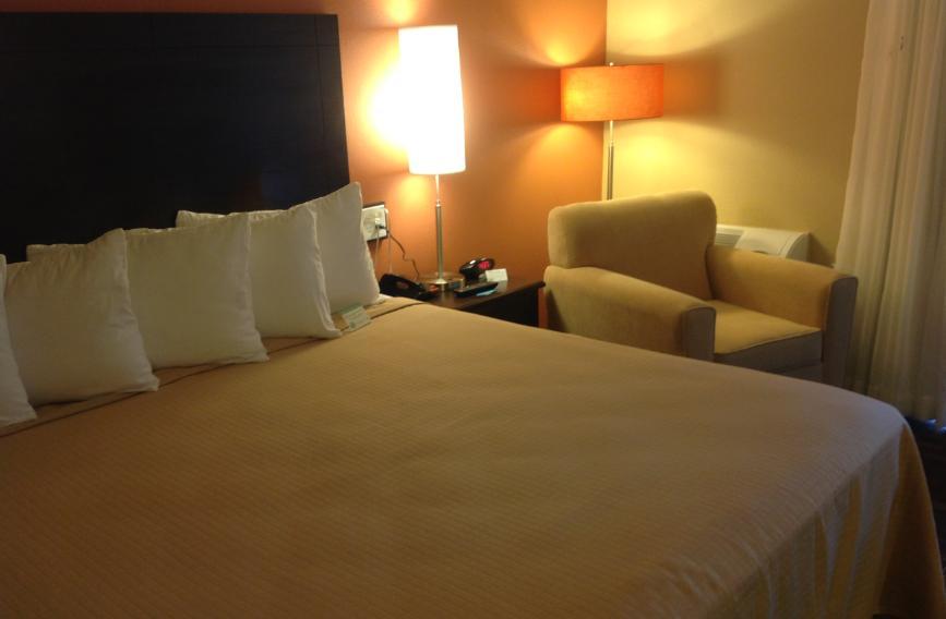 University Inn Austin North Стая снимка